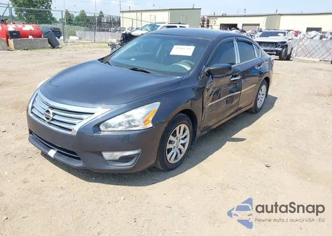 2015 Nissan Altima 2.5 S из США, поврежденный, VIN 1N4AL3AP1FN381951